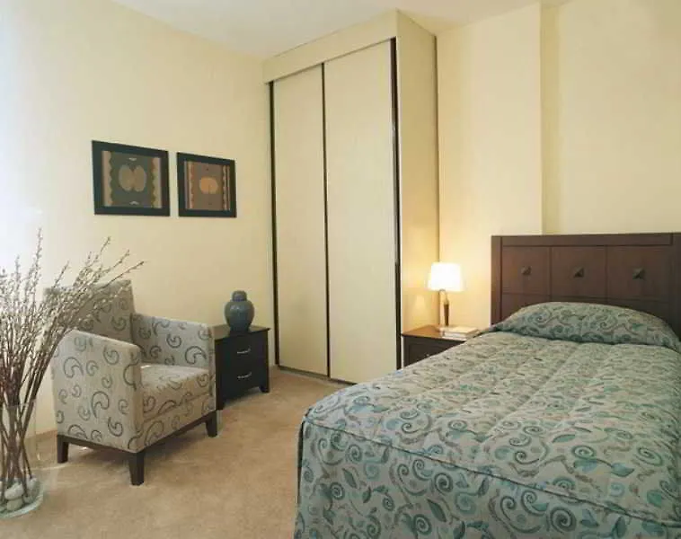 Baran Residence Airport Стамбул 3*,